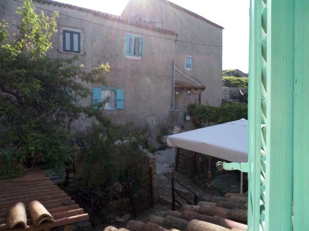 Dinko Apartment Lubenice